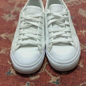 Adidas 6.5 Women's White Canvas Shoes